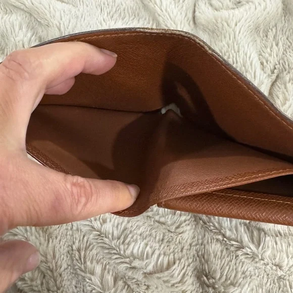 Louis Vuitton Monogram Men’s Wallet authentic - Picture 7 of 10